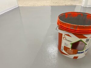 חומר איטום וון-ONE למשטחים לחים או רטובים מכל הסוגים